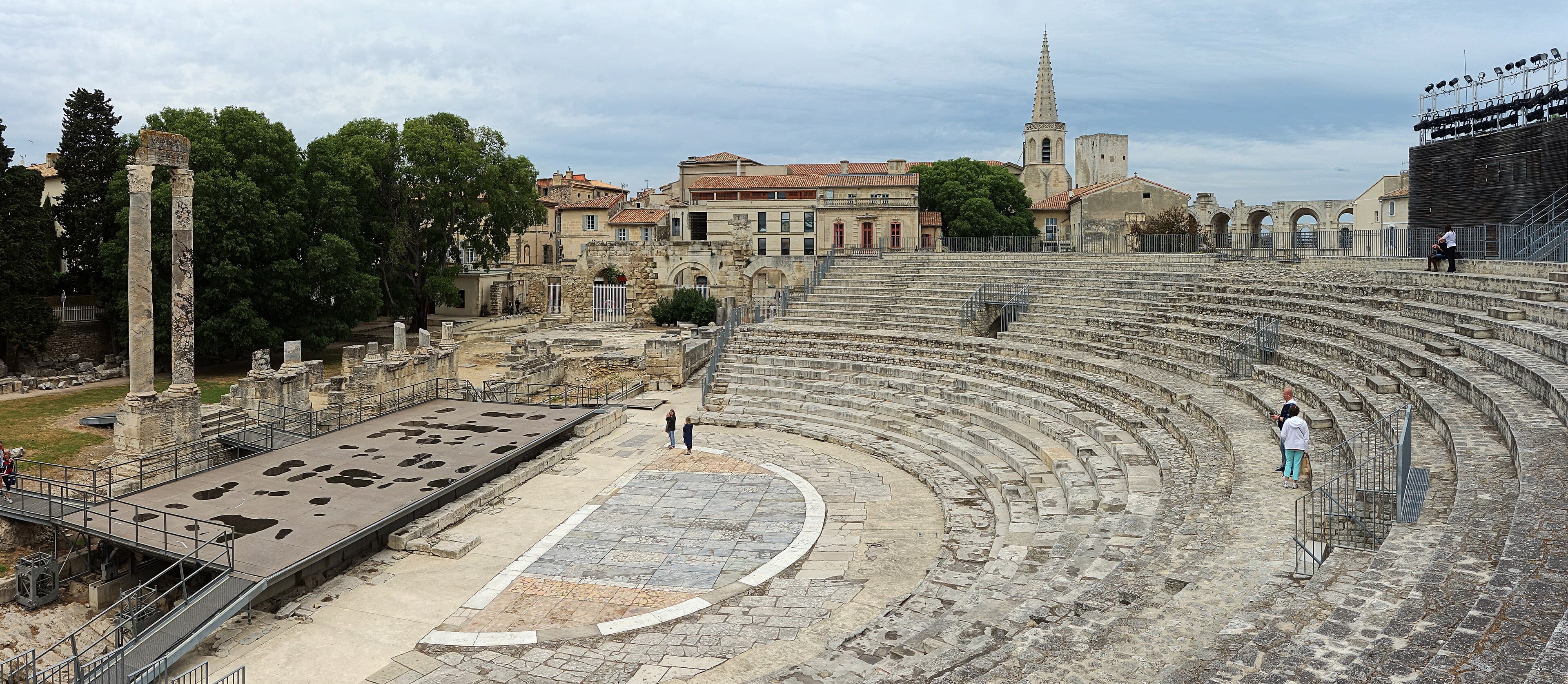 Théâtre antique d'Arles