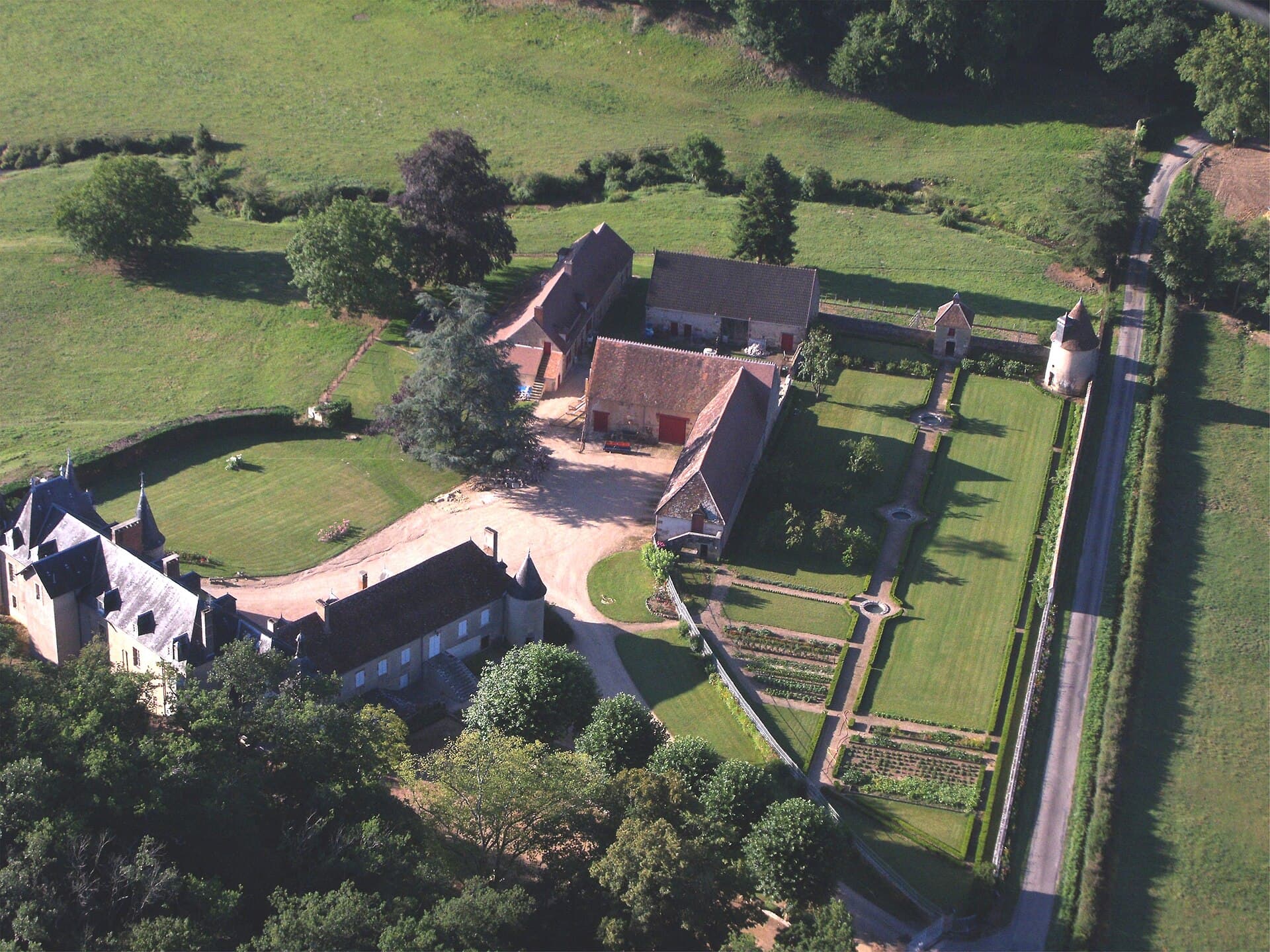 Abbaye de Bussières-les-Nonains, Bourges