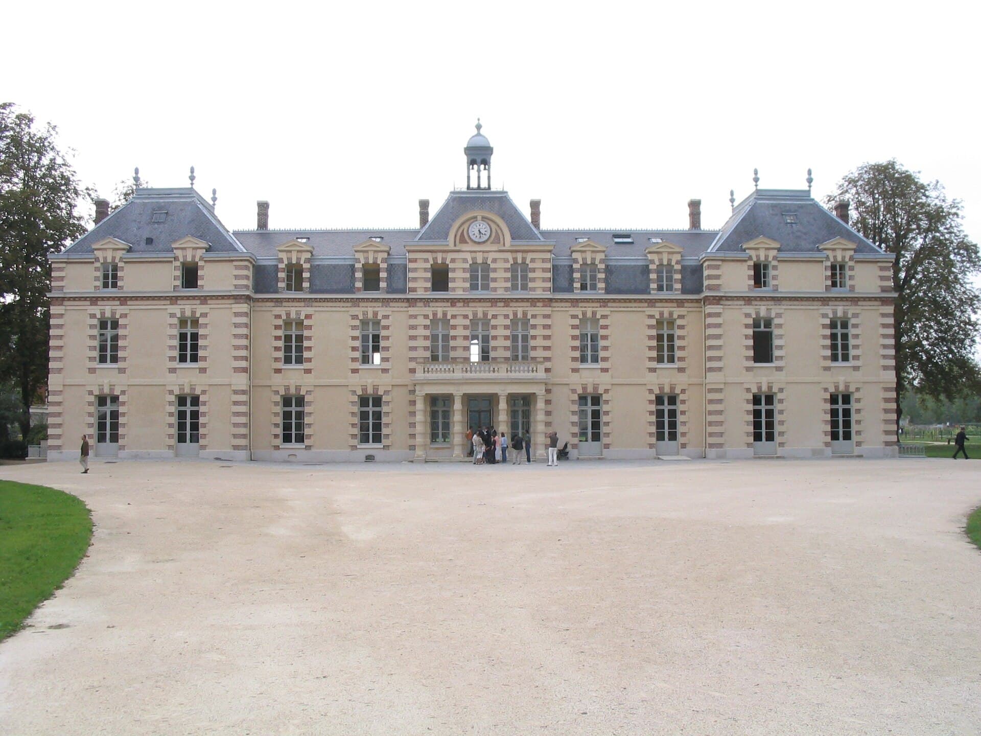 Château de la Grange, Savigny-le-Temple