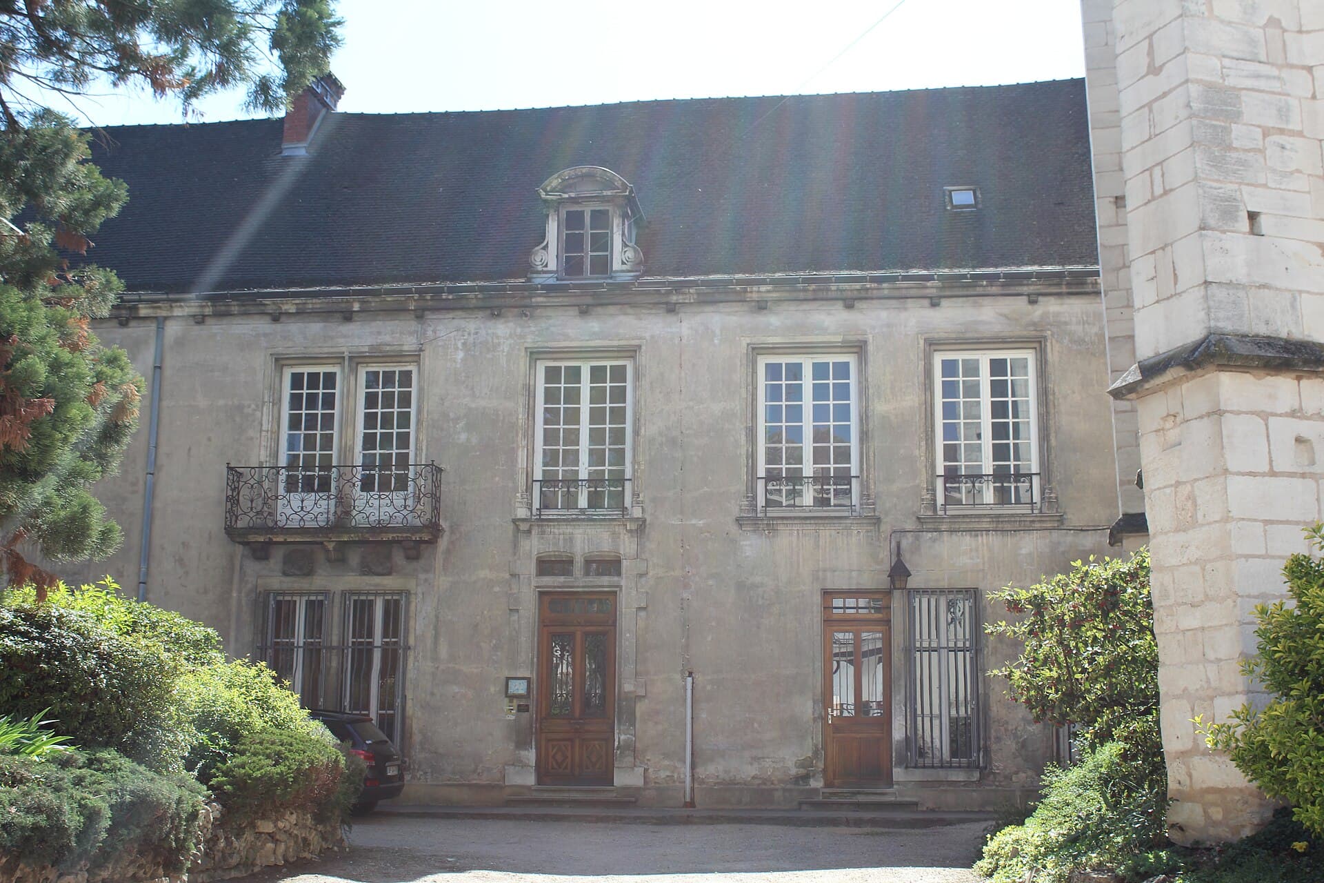 Cloître capitulaire de Saint-Vincent, Chalon-sur-Saône
