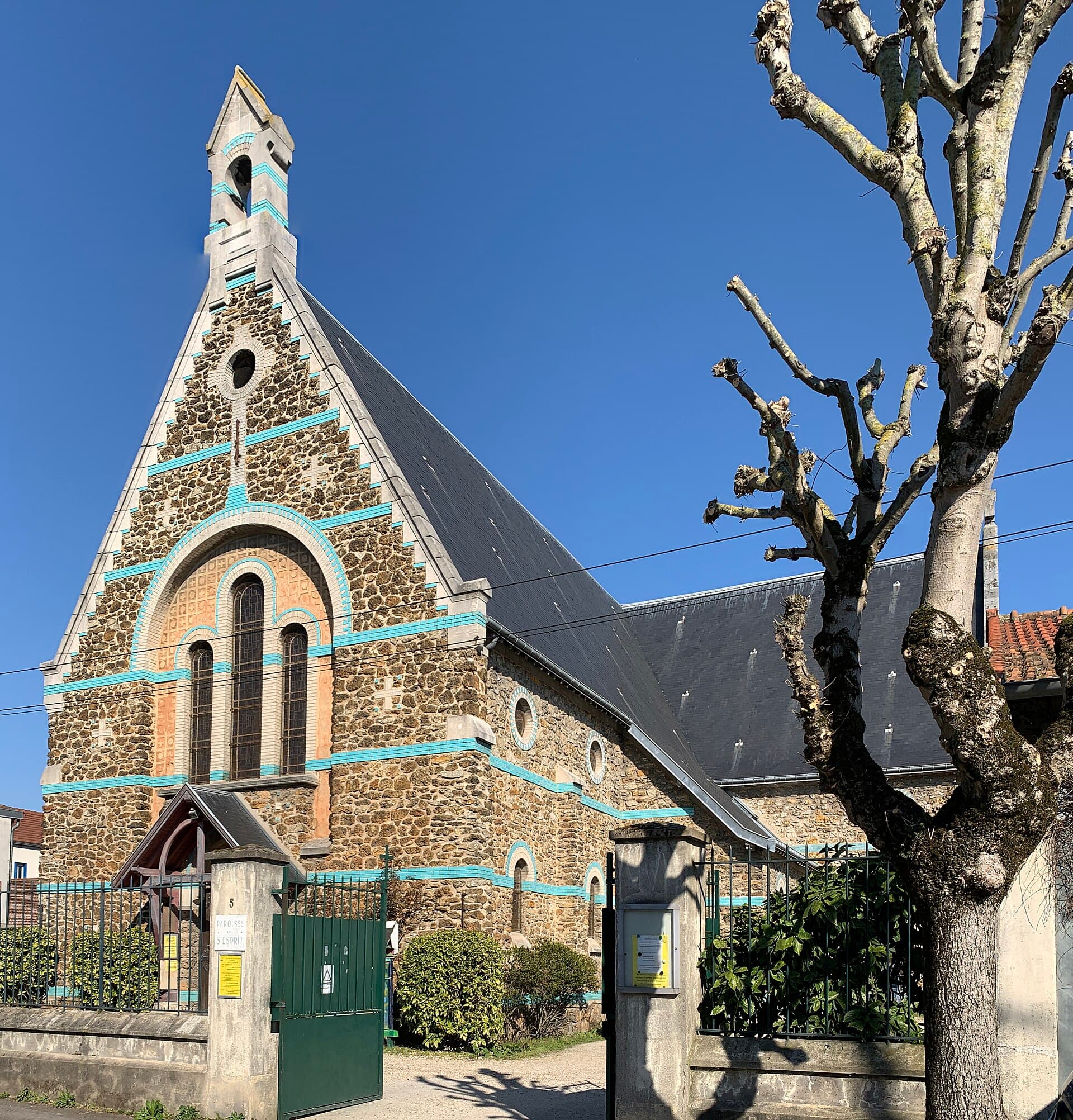 Église du Saint-Esprit des Gondoles, Choisy-le-Roi