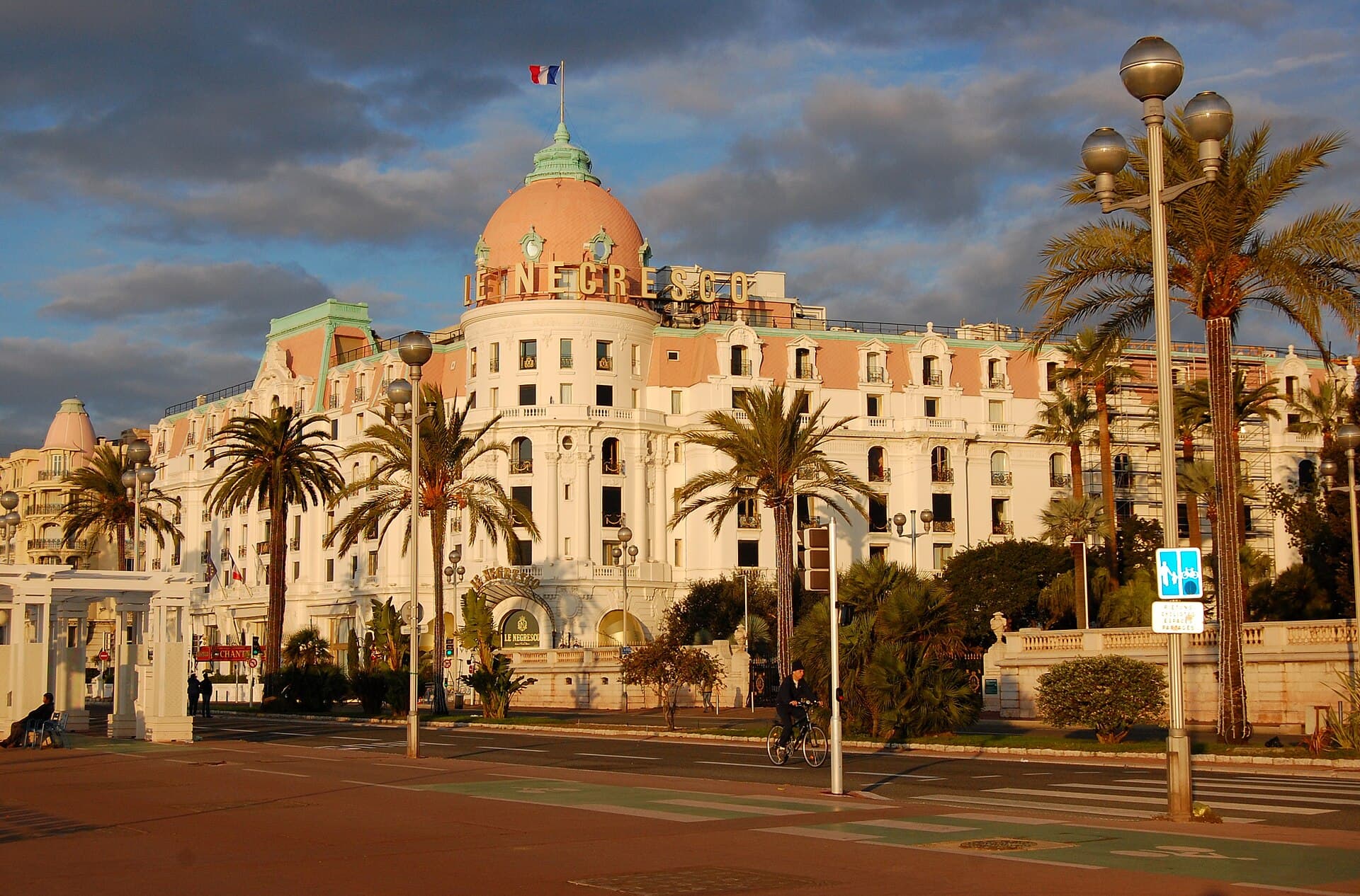 L’hôtel Negresco au lever du soleil