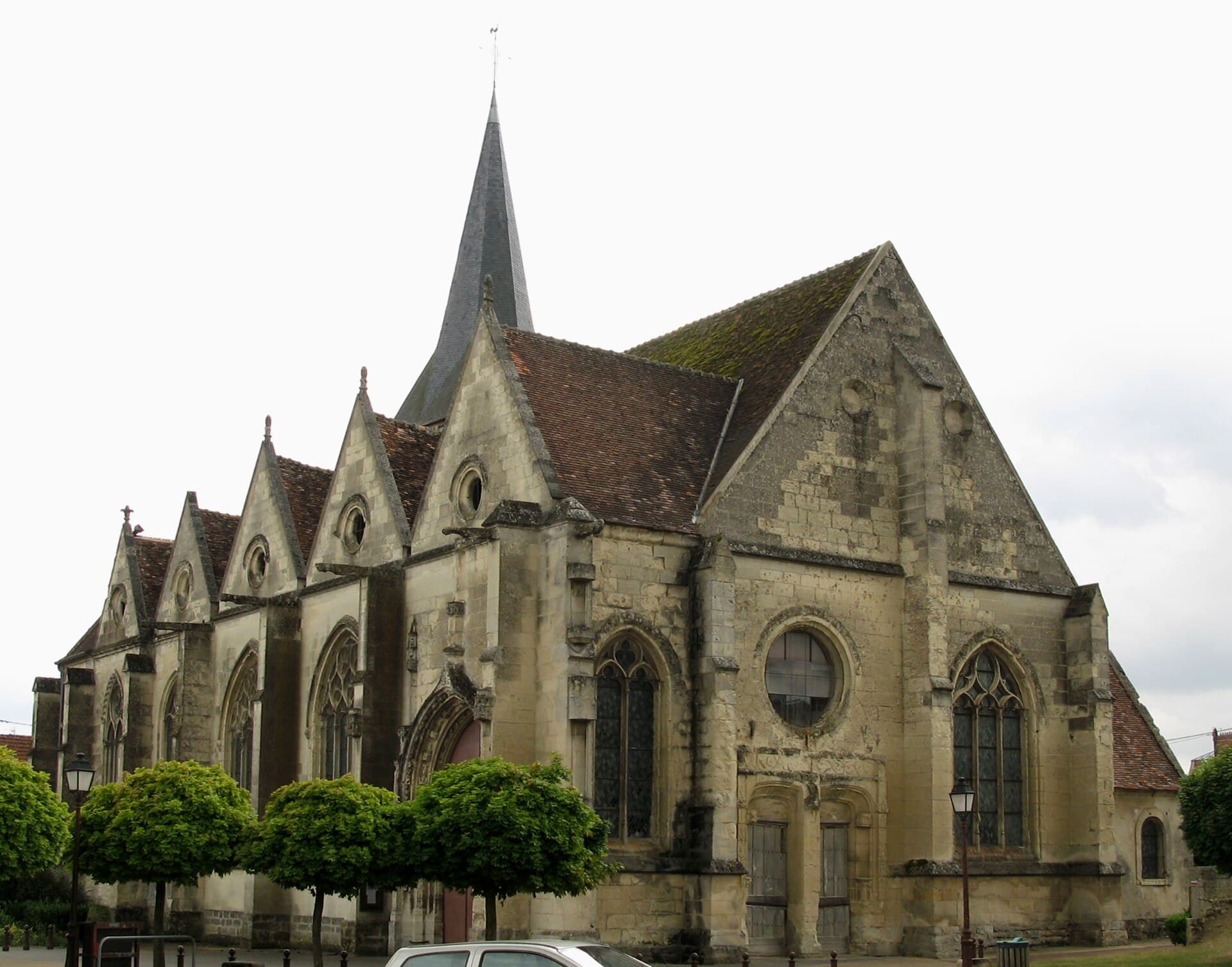 Église Saint-Rémi-et-Saint-Front de Neuilly-Saint-Front