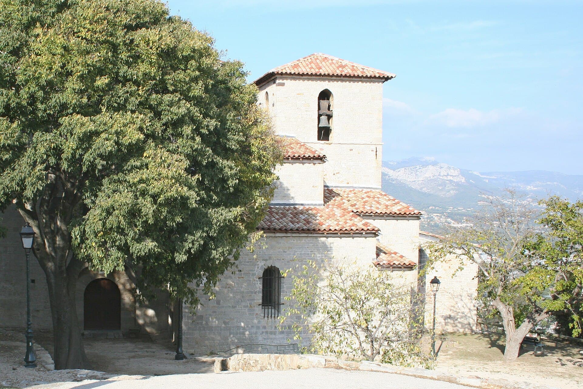 Église Saint-Pierre-aux-Liens de Six-Fours-les-Plages