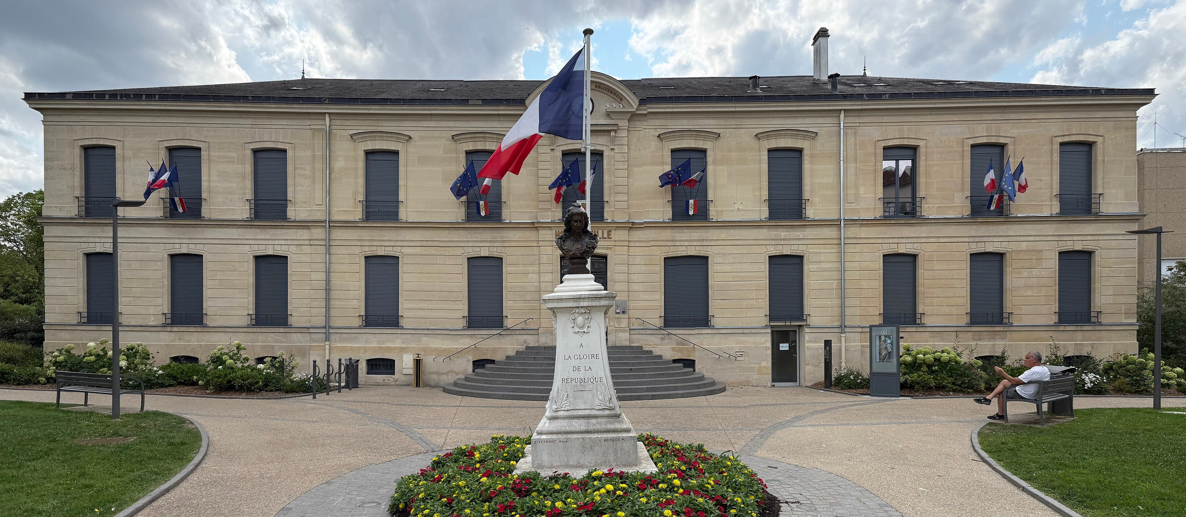 L’hôtel de ville de Houilles
