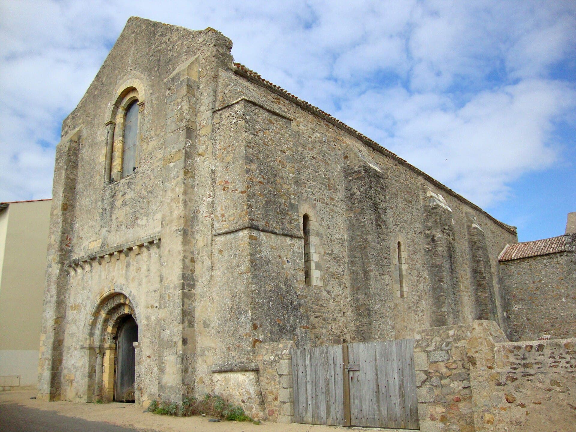Abbaye Saint-Jean d'Orbestier, Les Sables-d'Olonne