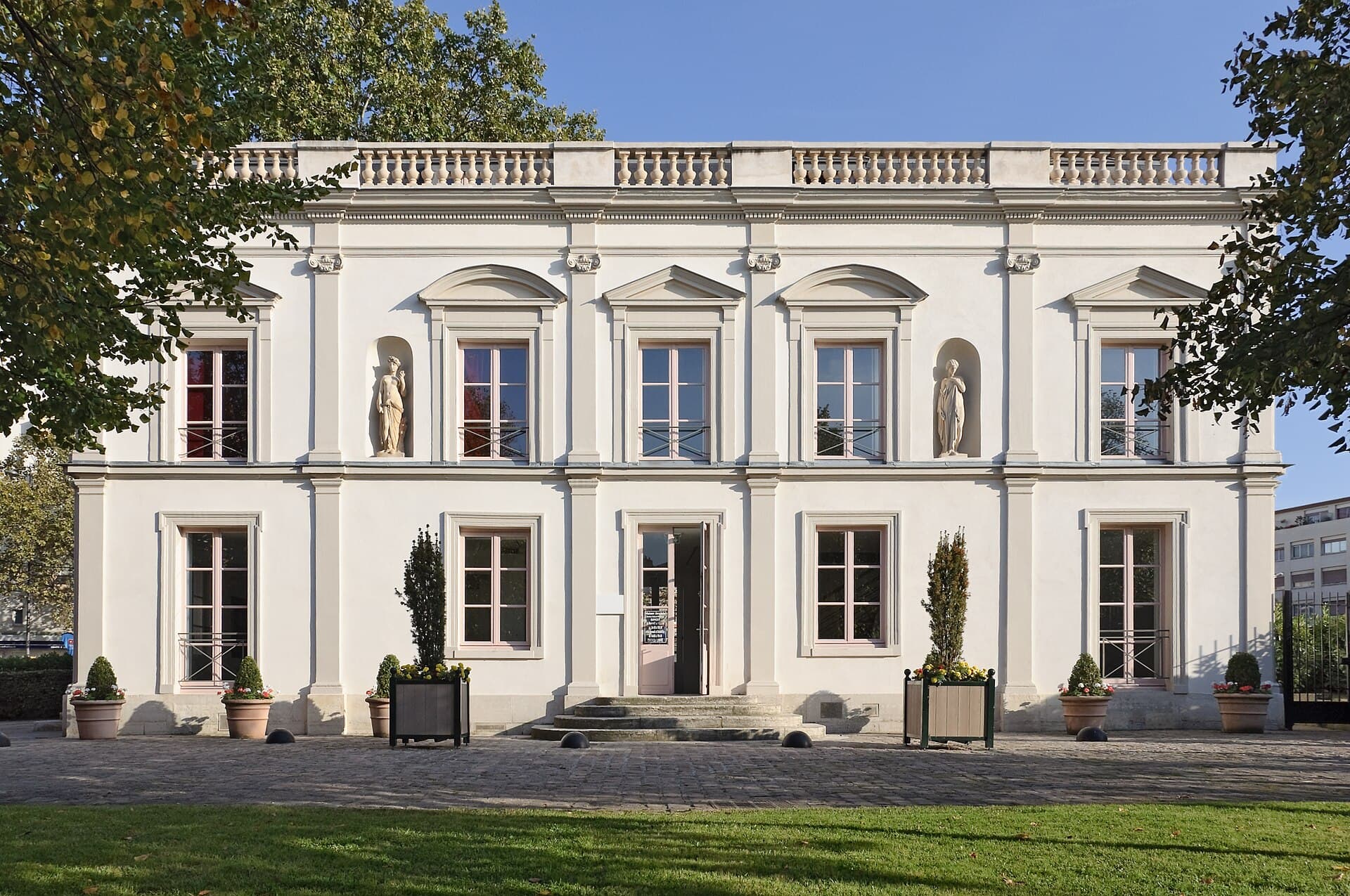 Hôtel, 98, avenue Pierre-Brossolette, Malakoff