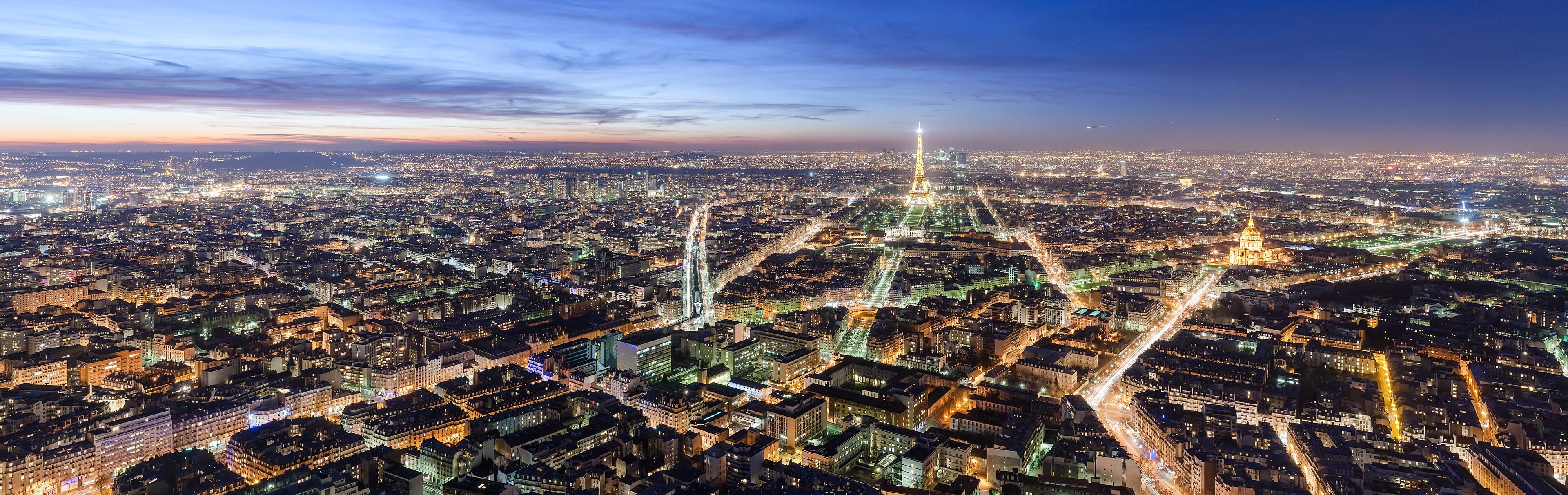 Paris au crépuscule depuis la tour Montparnasse
