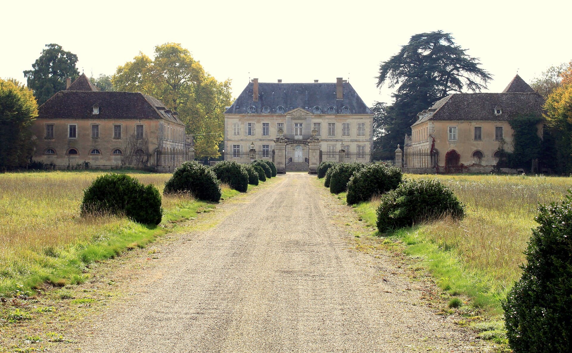 Château de Terrans, Pierre-de-Bresse